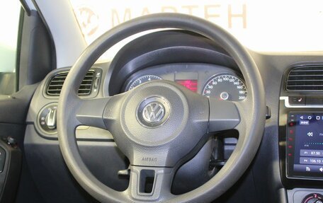 Volkswagen Polo VI (EU Market), 2013 год, 689 000 рублей, 17 фотография