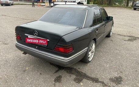 Mercedes-Benz W124, 1985 год, 380 000 рублей, 3 фотография