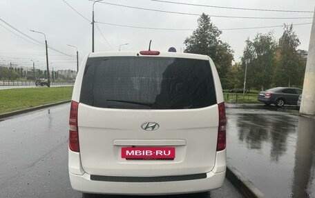 Hyundai H-1 II рестайлинг, 2018 год, 2 190 000 рублей, 3 фотография