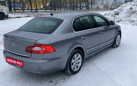 Skoda Superb III рестайлинг, 2010 год, 870 000 рублей, 4 фотография