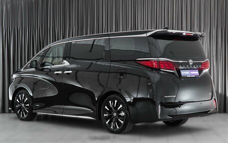 Toyota Alphard, 2023 год, 16 450 000 рублей, 2 фотография