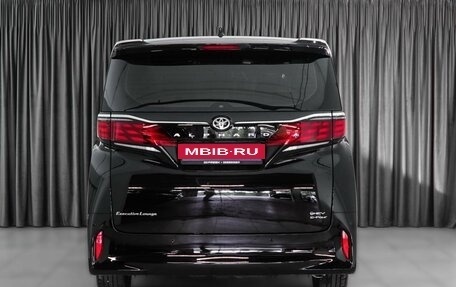 Toyota Alphard, 2023 год, 16 450 000 рублей, 4 фотография