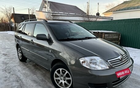 Toyota Corolla, 2004 год, 710 000 рублей, 2 фотография