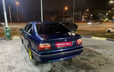 BMW 5 серия, 1998 год, 530 000 рублей, 3 фотография