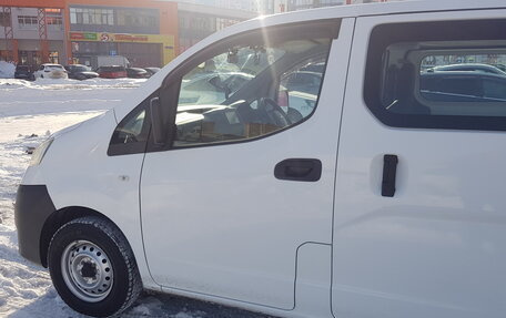 Nissan NV200, 2018 год, 1 920 000 рублей, 3 фотография