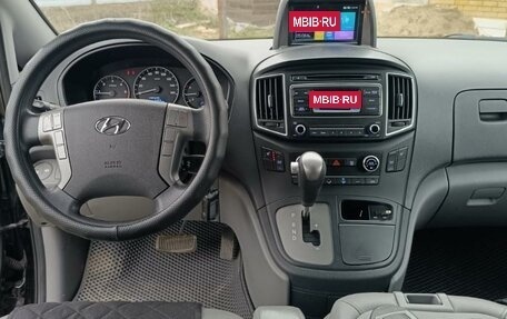 Hyundai Grand Starex Grand Starex I рестайлинг 2, 2019 год, 4 000 000 рублей, 5 фотография