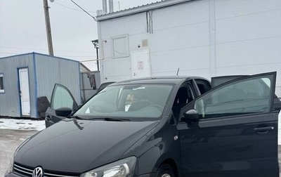 Volkswagen Polo VI (EU Market), 2013 год, 750 000 рублей, 1 фотография