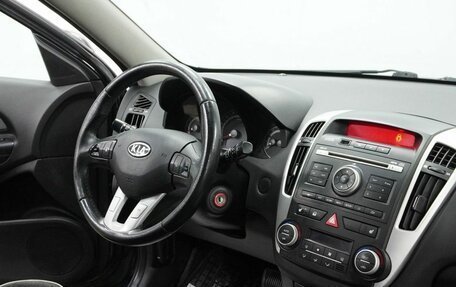 KIA cee'd I рестайлинг, 2010 год, 860 000 рублей, 13 фотография