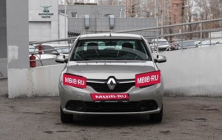 Renault Logan II, 2016 год, 899 000 рублей, 3 фотография