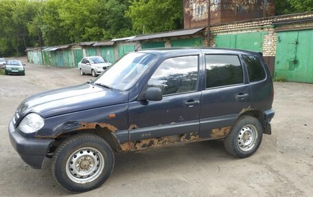 Chevrolet Niva I рестайлинг, 2004 год, 155 000 рублей, 4 фотография