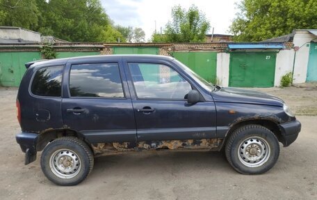 Chevrolet Niva I рестайлинг, 2004 год, 155 000 рублей, 5 фотография