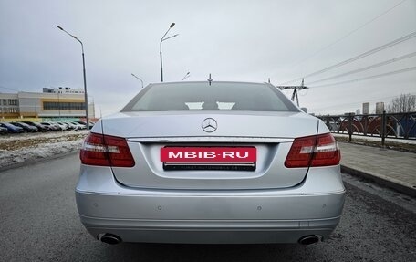 Mercedes-Benz E-Класс, 2009 год, 1 900 000 рублей, 4 фотография