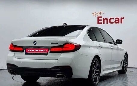 BMW 5 серия, 2021 год, 4 720 000 рублей, 2 фотография