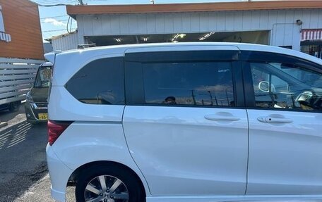 Honda Freed I, 2012 год, 920 000 рублей, 14 фотография