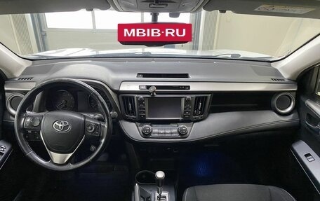 Toyota RAV4, 2017 год, 2 899 999 рублей, 20 фотография