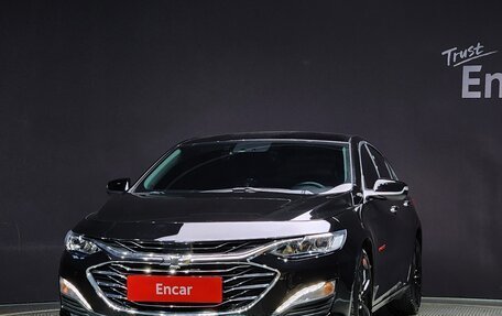 Chevrolet Malibu IX, 2021 год, 1 750 000 рублей, 2 фотография