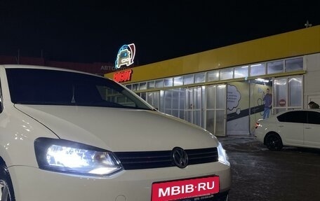 Volkswagen Polo VI (EU Market), 2012 год, 820 000 рублей, 1 фотография