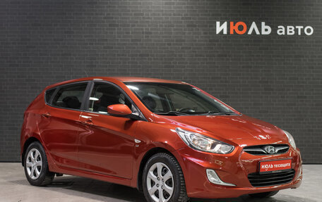 Hyundai Solaris II рестайлинг, 2013 год, 999 000 рублей, 3 фотография