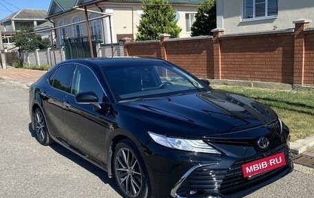 Toyota Camry, 2021 год, 4 000 000 рублей, 3 фотография