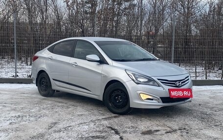 Hyundai Solaris II рестайлинг, 2014 год, 870 000 рублей, 3 фотография