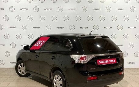 Mitsubishi Outlander III рестайлинг 3, 2012 год, 1 300 000 рублей, 3 фотография