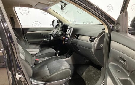 Mitsubishi Outlander III рестайлинг 3, 2012 год, 1 300 000 рублей, 21 фотография