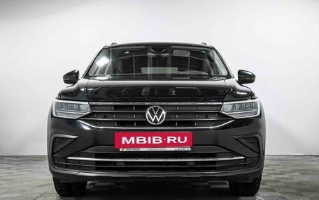 Volkswagen Tiguan II, 2021 год, 3 155 000 рублей, 3 фотография