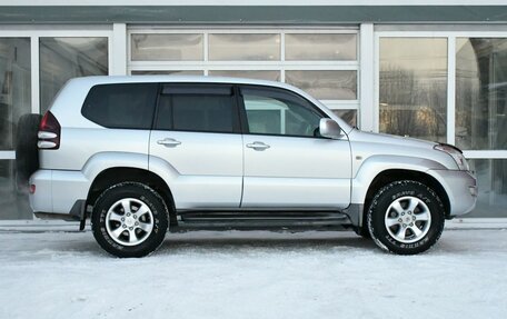 Toyota Land Cruiser Prado 120 рестайлинг, 2006 год, 2 390 000 рублей, 3 фотография