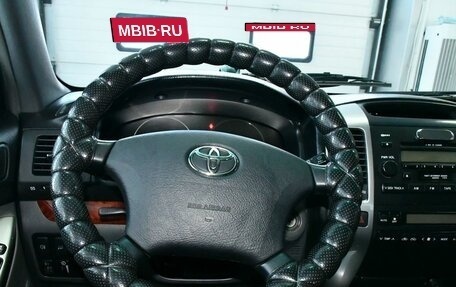 Toyota Land Cruiser Prado 120 рестайлинг, 2006 год, 2 390 000 рублей, 17 фотография