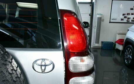 Toyota Land Cruiser Prado 120 рестайлинг, 2006 год, 2 390 000 рублей, 26 фотография