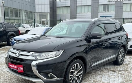 Mitsubishi Outlander III рестайлинг 3, 2016 год, 1 690 000 рублей, 1 фотография