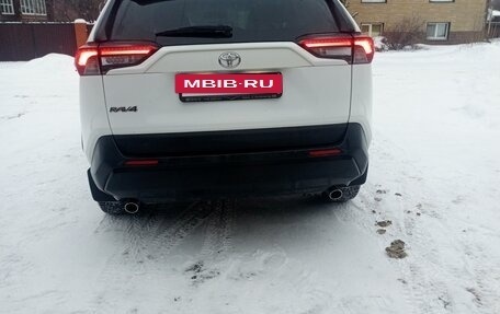 Toyota RAV4, 2019 год, 2 850 000 рублей, 18 фотография