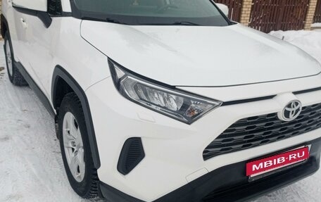 Toyota RAV4, 2019 год, 2 850 000 рублей, 17 фотография