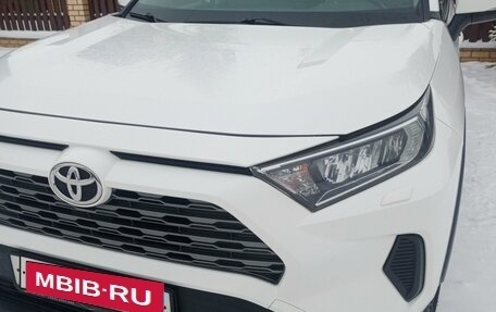 Toyota RAV4, 2019 год, 2 850 000 рублей, 19 фотография