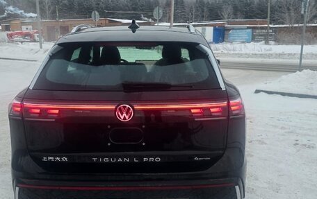 Volkswagen Tiguan, 2024 год, 5 450 000 рублей, 2 фотография