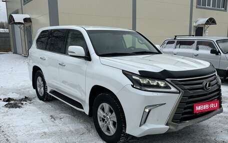 Lexus LX III, 2016 год, 7 700 000 рублей, 3 фотография