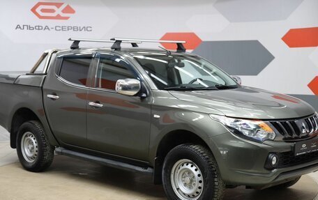 Mitsubishi L200 IV рестайлинг, 2017 год, 2 190 000 рублей, 3 фотография