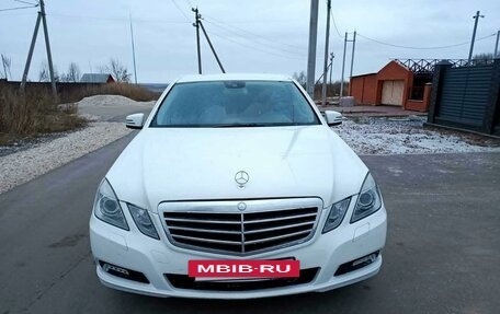 Mercedes-Benz E-Класс, 2010 год, 1 050 000 рублей, 4 фотография