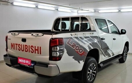 Mitsubishi L200 IV рестайлинг, 2022 год, 3 899 000 рублей, 4 фотография