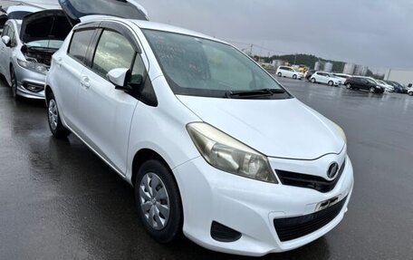 Toyota Vitz, 2012 год, 720 000 рублей, 2 фотография