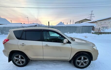 Toyota RAV4, 2010 год, 1 640 000 рублей, 4 фотография