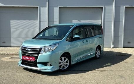 Toyota Noah III, 2015 год, 1 998 000 рублей, 1 фотография