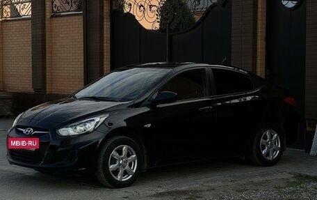 Hyundai Solaris II рестайлинг, 2012 год, 1 090 000 рублей, 2 фотография