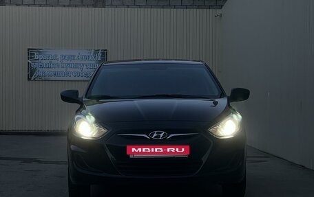 Hyundai Solaris II рестайлинг, 2012 год, 1 090 000 рублей, 3 фотография