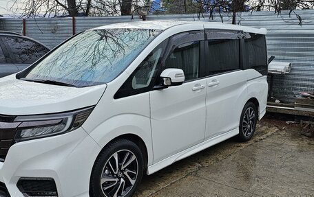 Honda Stepwgn IV, 2018 год, 2 890 000 рублей, 1 фотография