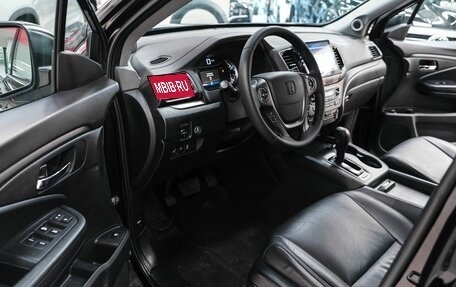 Honda Pilot III рестайлинг, 2016 год, 3 099 000 рублей, 7 фотография