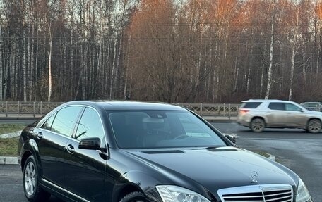 Mercedes-Benz S-Класс, 2011 год, 1 675 000 рублей, 1 фотография