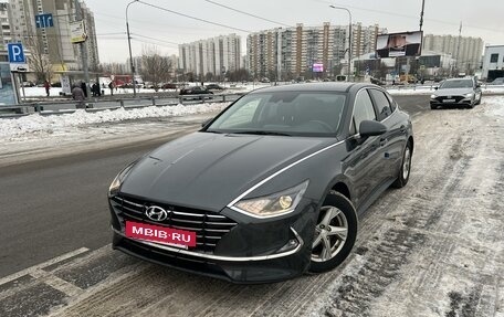 Hyundai Sonata VIII, 2021 год, 2 350 000 рублей, 2 фотография