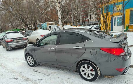 Hyundai Solaris II рестайлинг, 2015 год, 535 000 рублей, 5 фотография