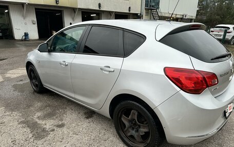 Opel Astra J, 2014 год, 1 070 000 рублей, 5 фотография